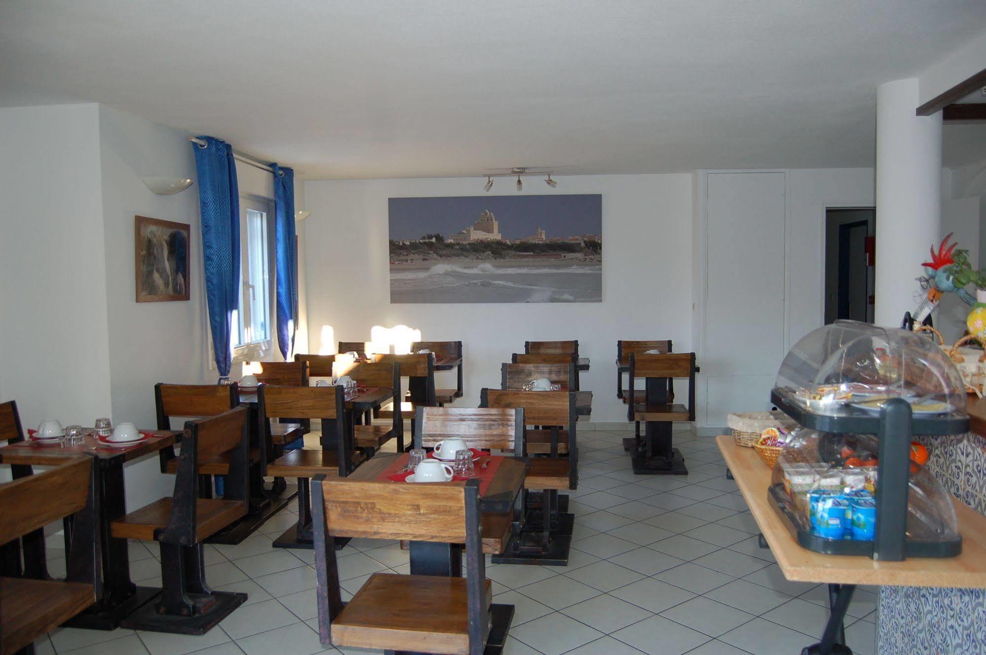 Hôtel Les Arcades Saintes-Maries-de-la-Mer Exterior foto