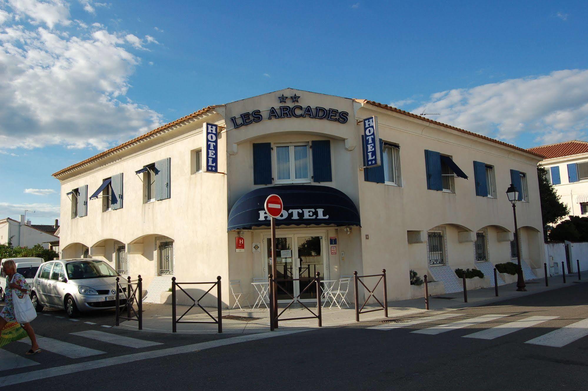Hôtel Les Arcades Saintes-Maries-de-la-Mer Exterior foto